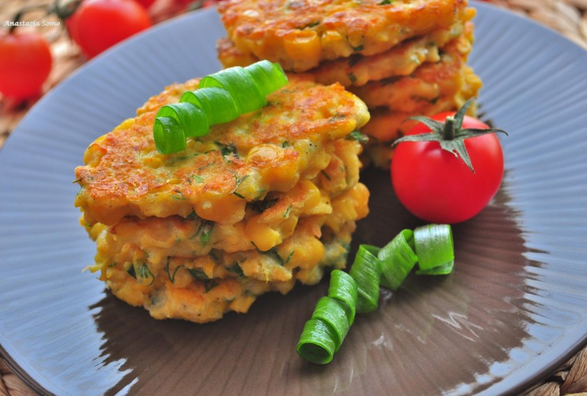 Оладьи из кукурузы консервированной