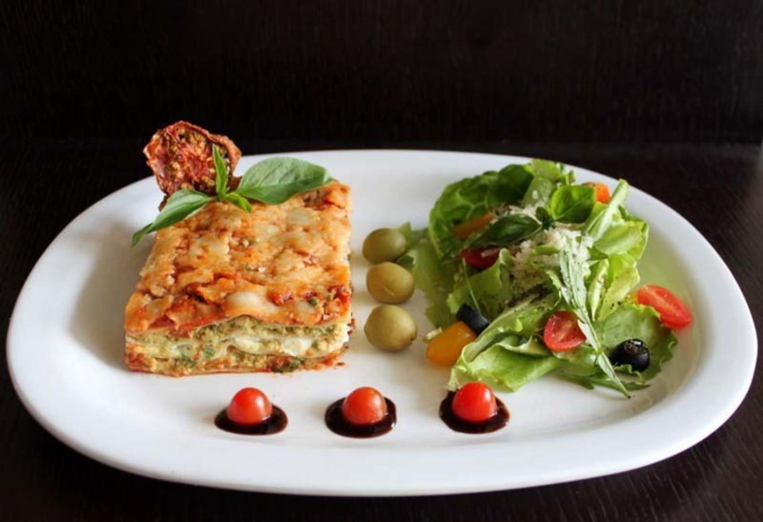 Лазанья с курицей и грибами
