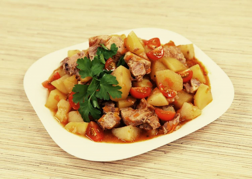 Тушёная картошка с мясом