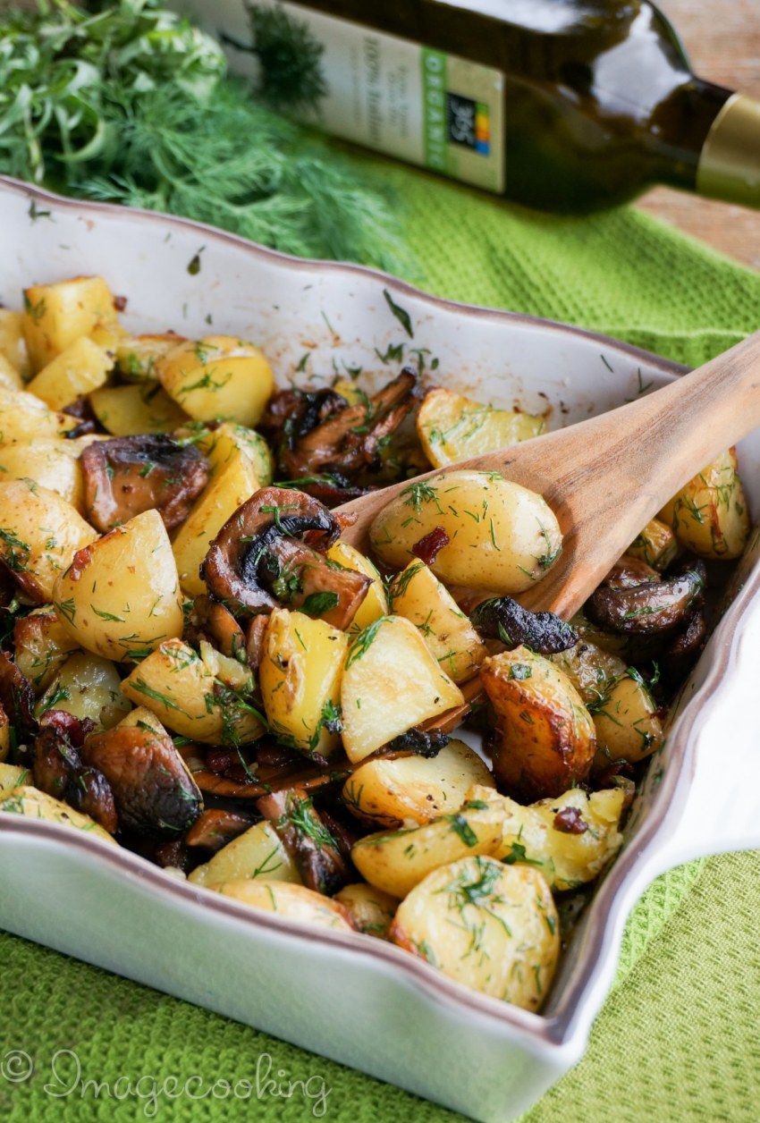 Запеченный картофель с шампиньонами в духовке
