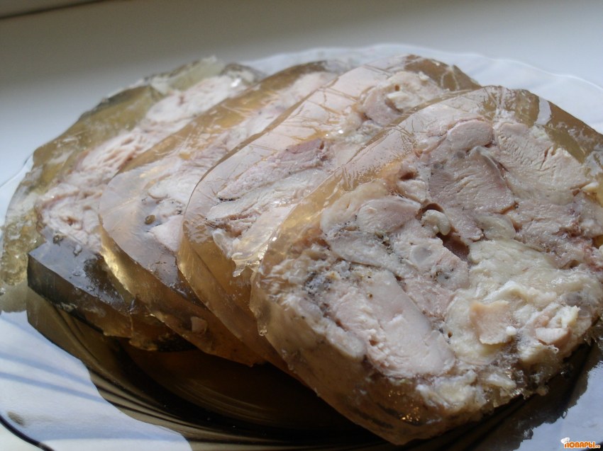 Куриный рулет в желе