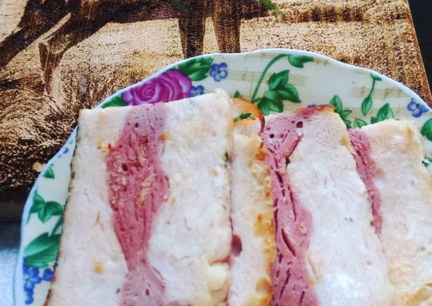 Куриный рулет фаршированный