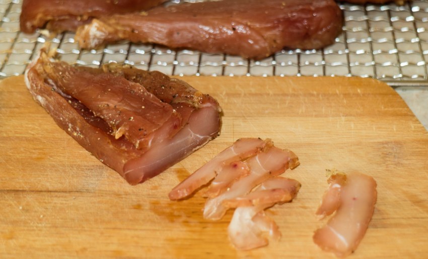 Вяленая куриная грудка в домашних