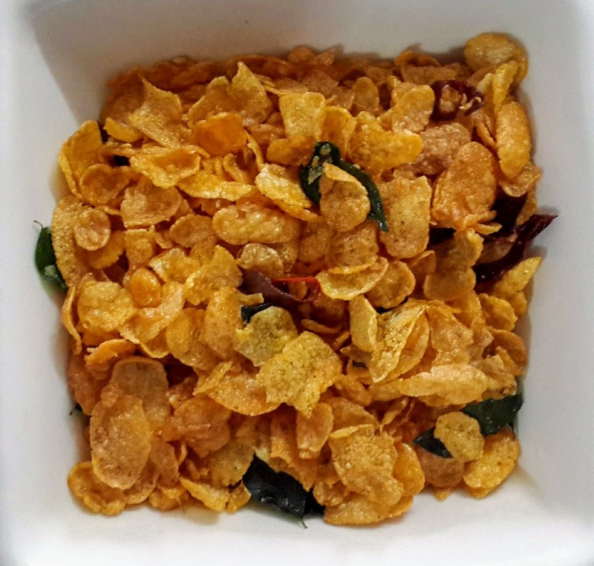 Кукурузные хлопья с молоком