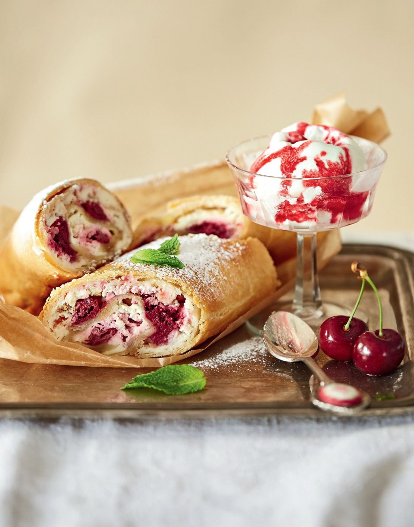 Дрожжевой рулет с мясом