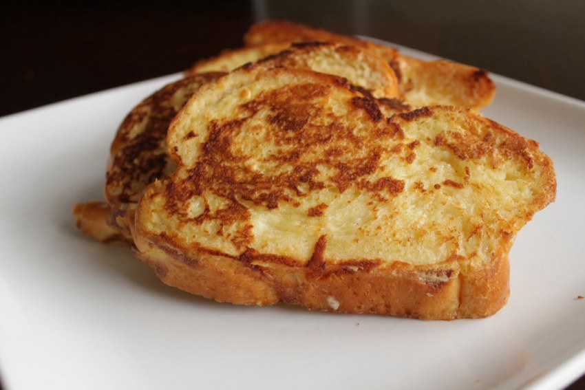 Гренки с яйцом фото
