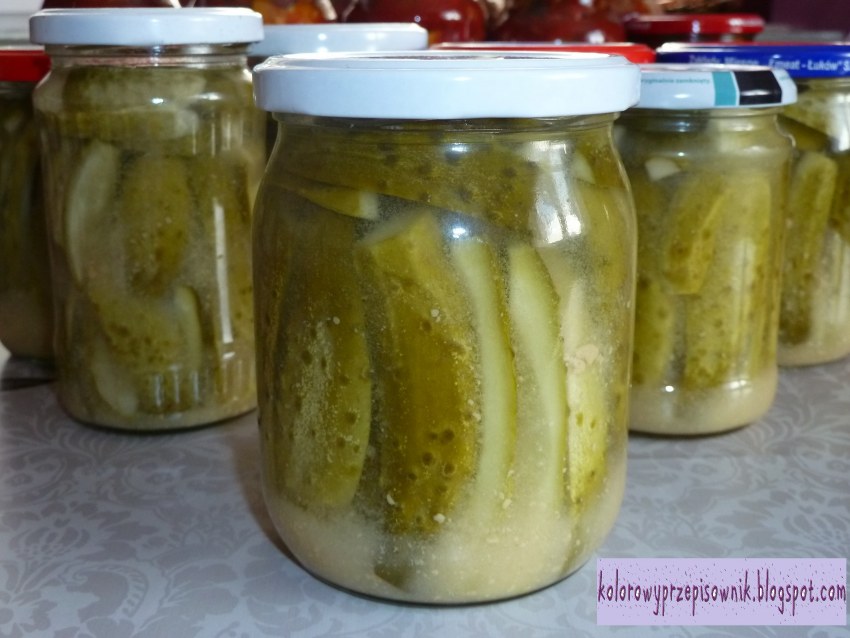 Маринованные огурцы дольками