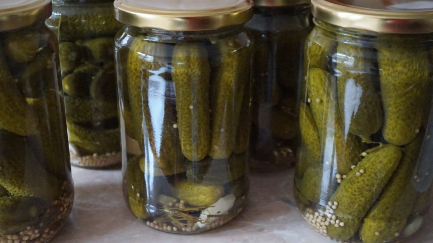 Огурчики маринованные корнишоны