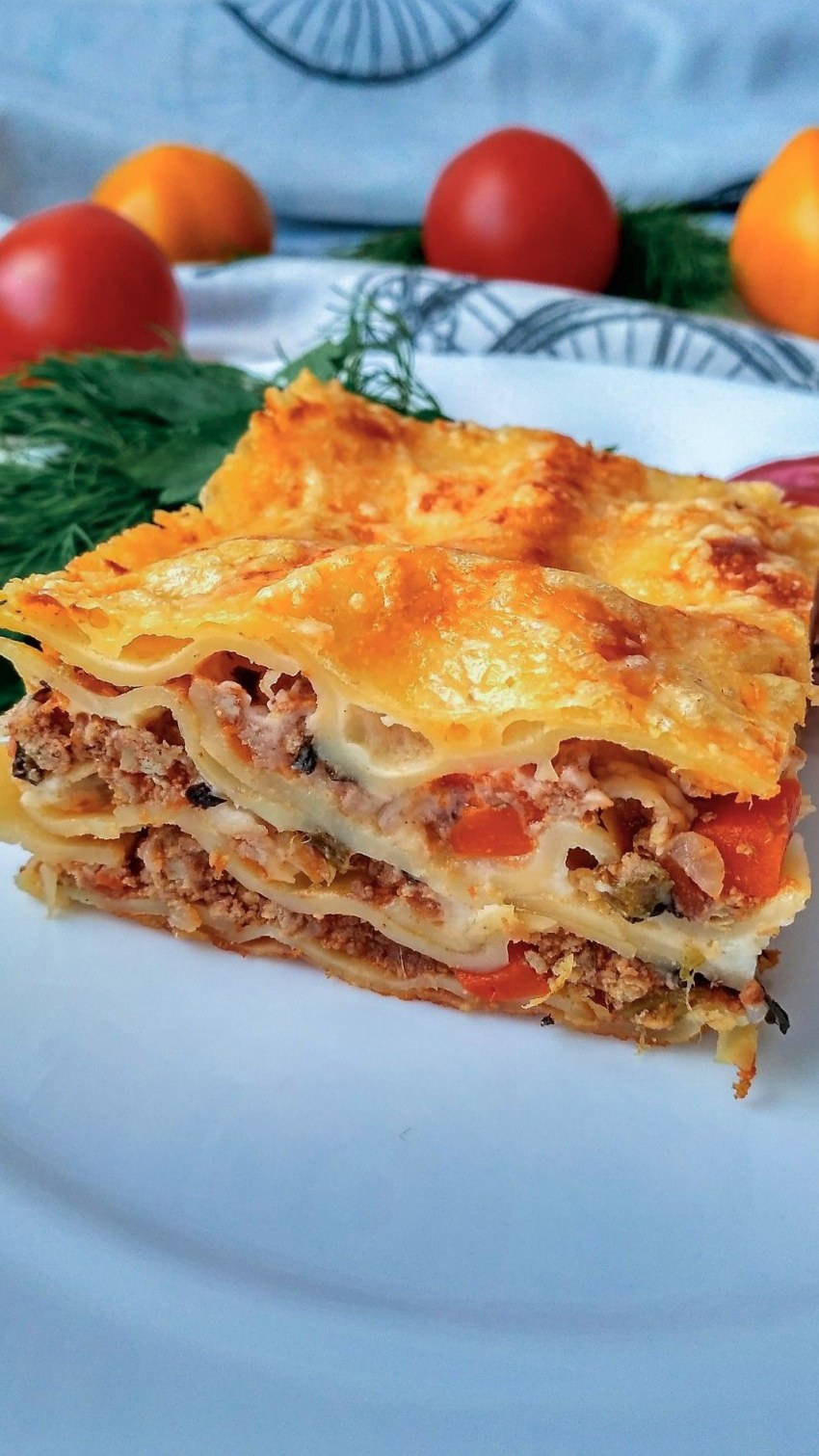 Лазанья болоньезе с соусом бешамель