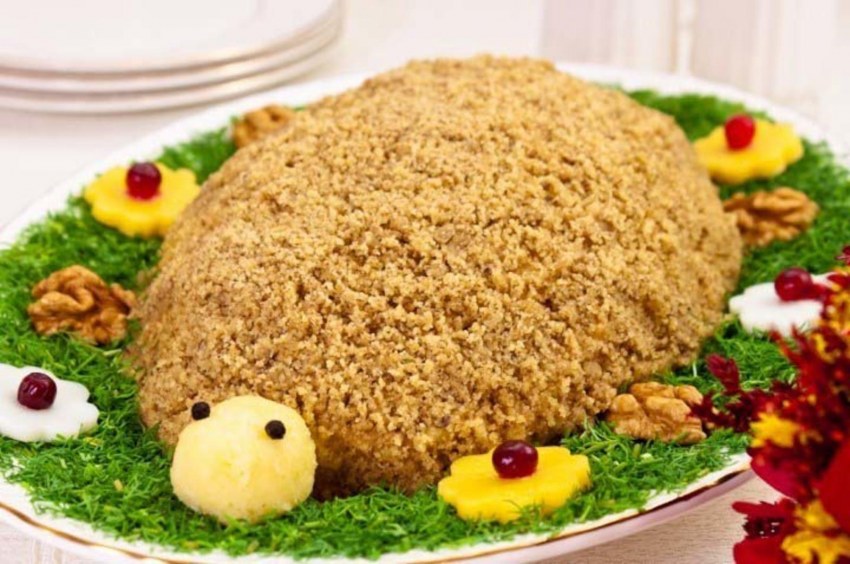 Салат черепаха с грецкими орехами