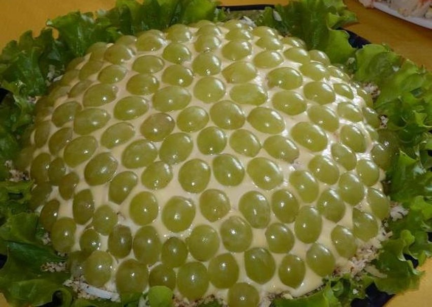 Салат Дамский каприз с курицей и черносливом рецепт с фото пошагово