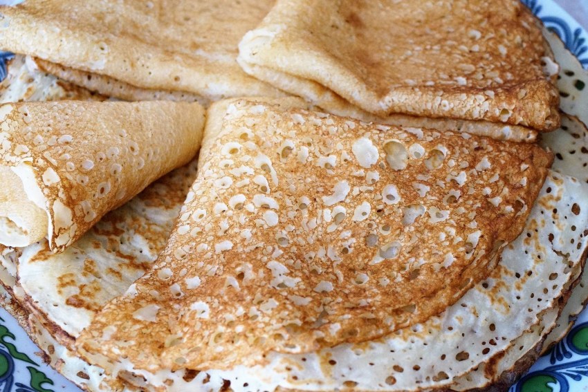 Блины на молоке с дырочками