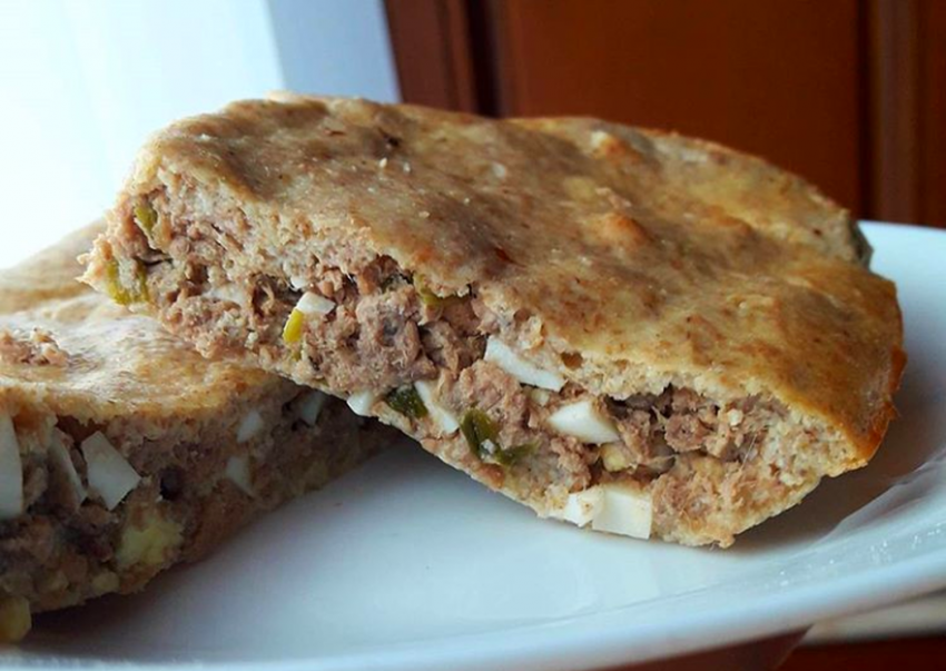 Пирог с фисташками и сыром