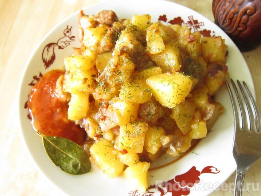 Жаркое с куриными сердечками и картофелем