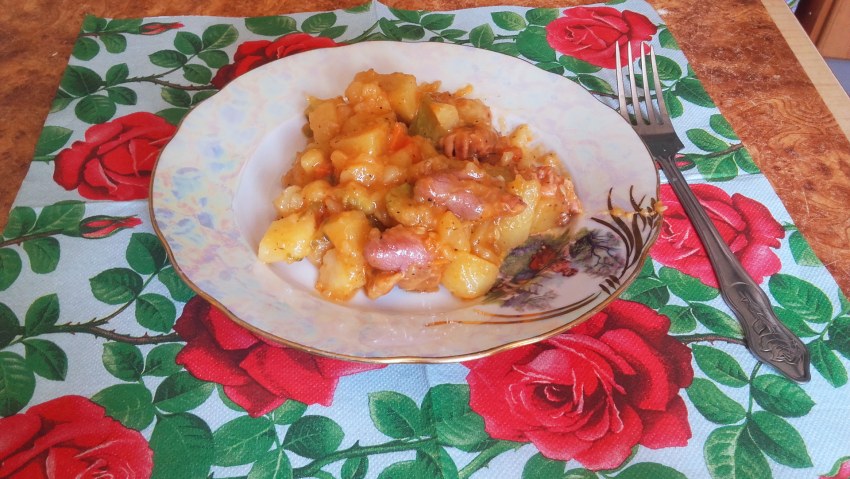 Тушёные сердечки куриные с картошкой