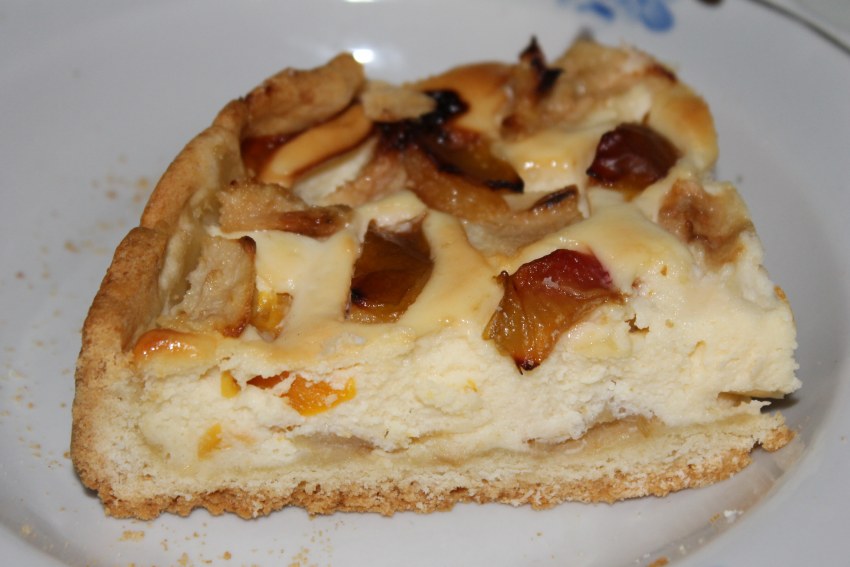 Творожная шарлотка с яблоками