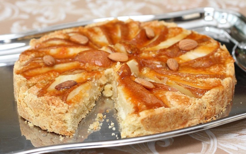 Заливной яблочный пирог