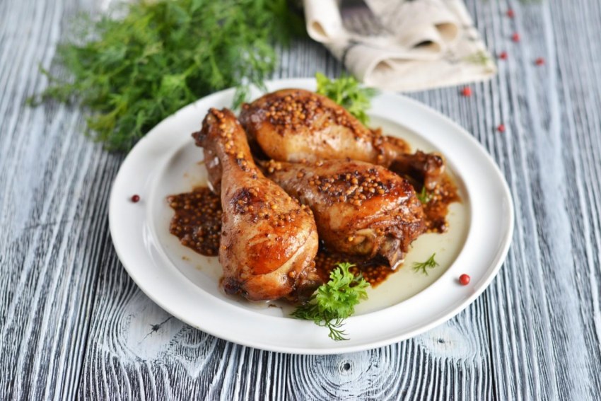 Куриные ножки с овощами в сливках