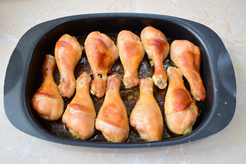 Куриные ножки с овощами в духовке