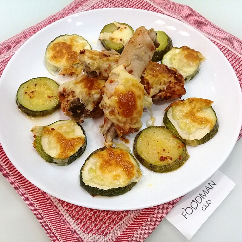 Курица с цукини в духовке