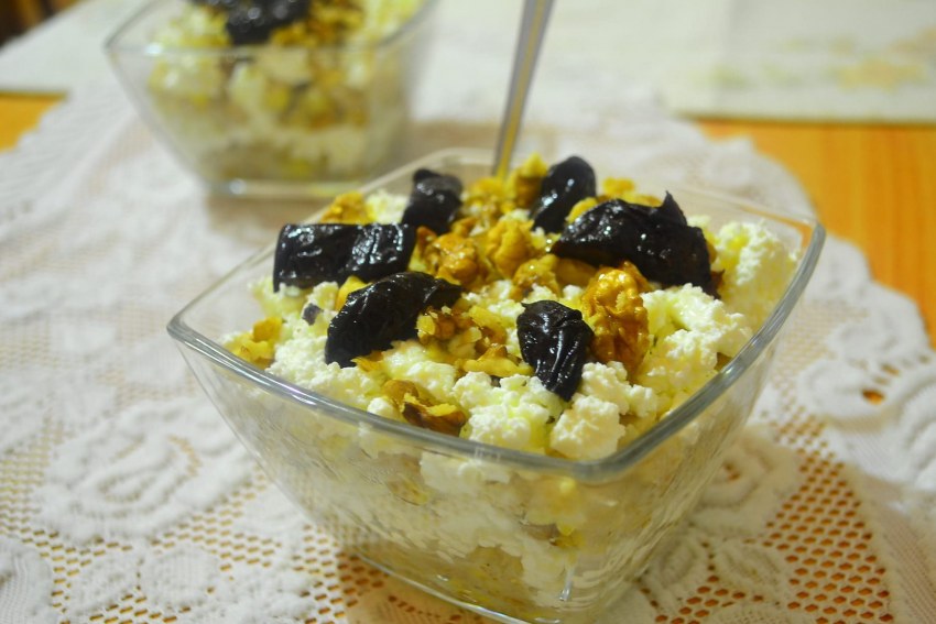 Овсяная каша с черносливом