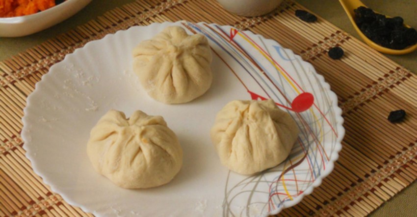 Булочка с морковкой