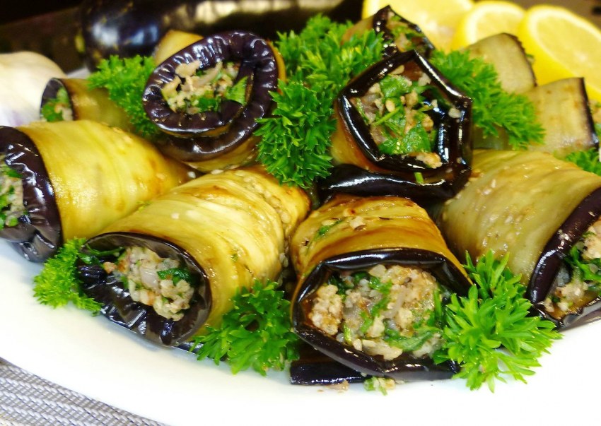 Баклажаны фаршированные орехами