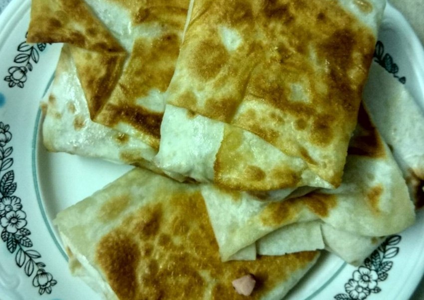 Рулетики из лаваша жареные