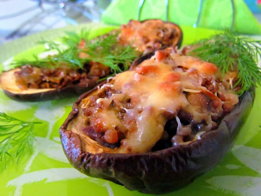 Баклажаны фаршированные мясом