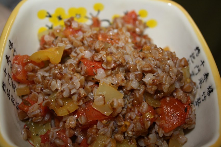 Гречневая каша с овощами