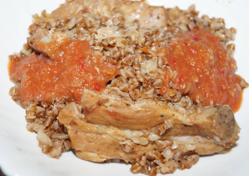 Гречка по купечески с куриными сердечками в мультиварке