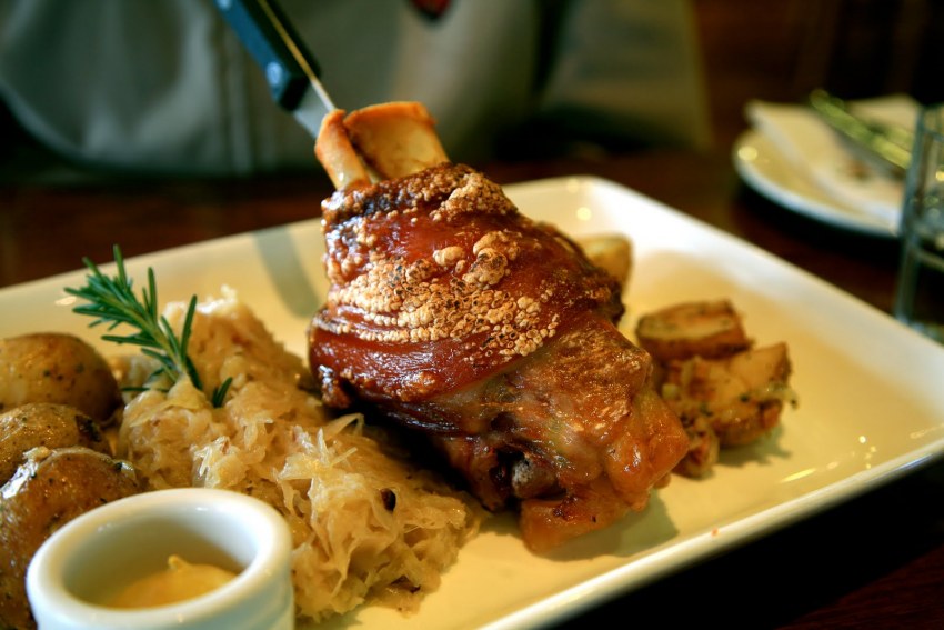 Рулька айсбан