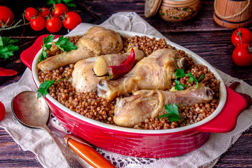 Куриные ножки с гречкой