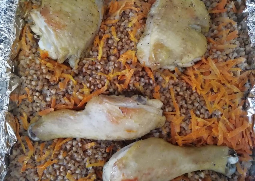 Гречка с курицей в духовке