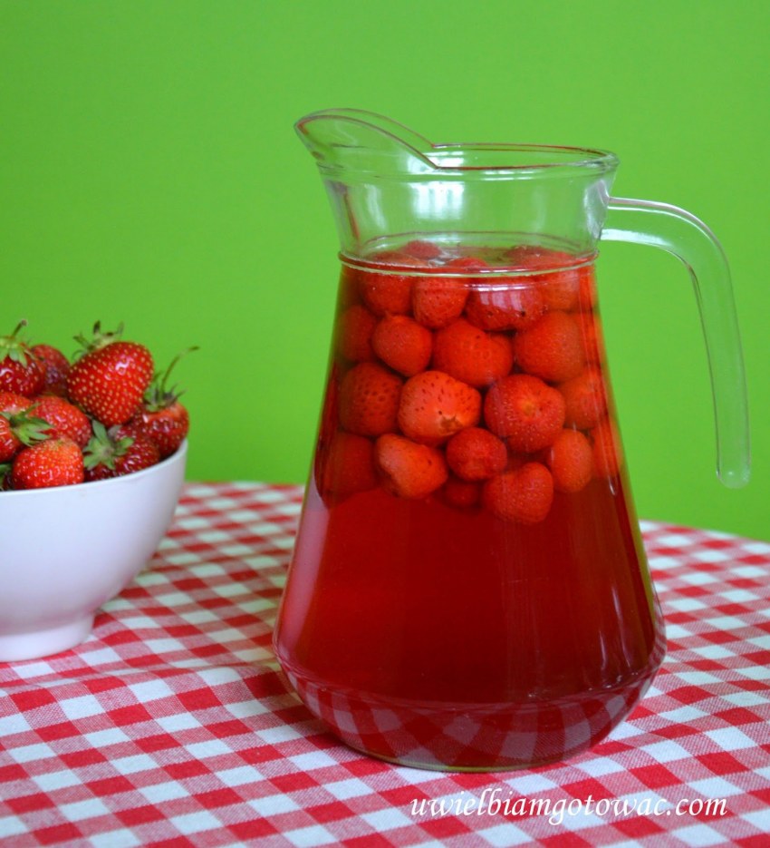 Компот из ягод