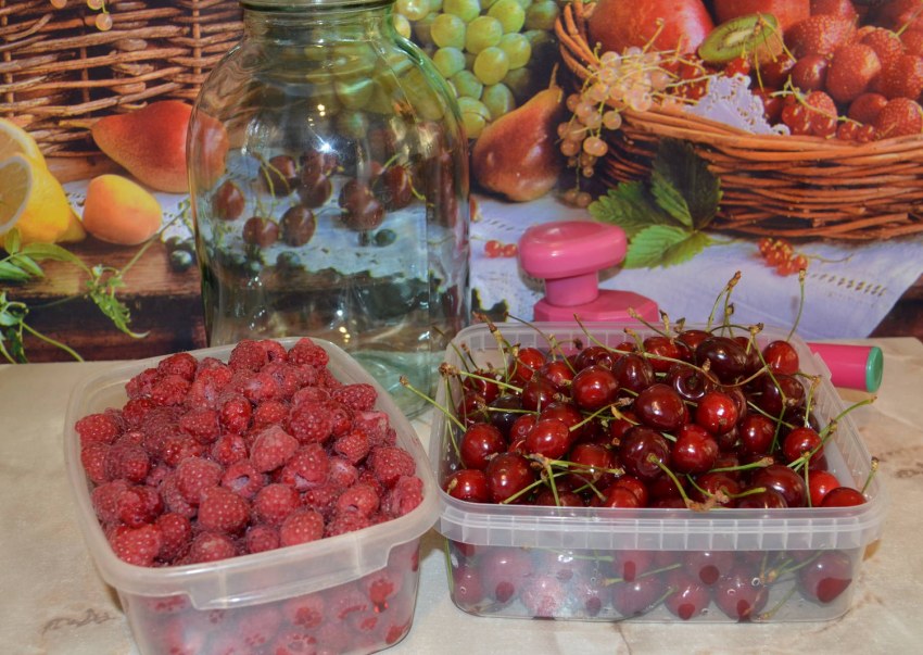 Лесная клубника компот