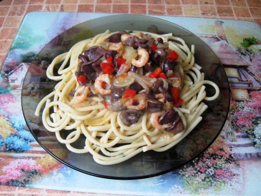 Паста с брокколи и грибами