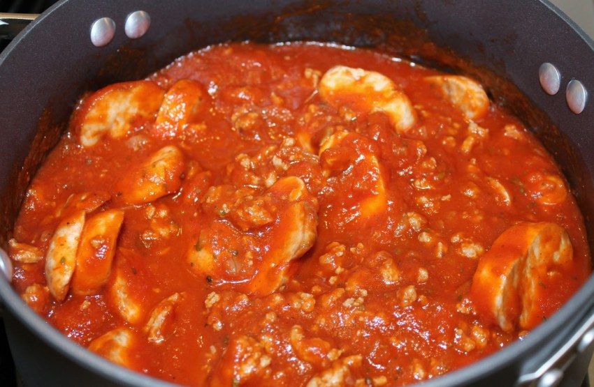 Соус для пасты с грибами и свининой