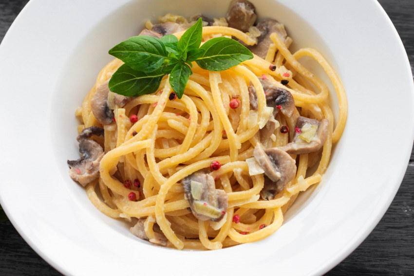 Паста карбонара с грибами