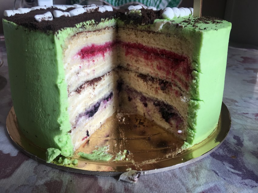 Торт шоколадный бисквит с кремом чиз