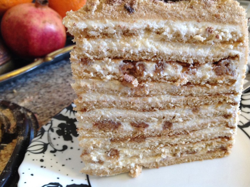 Малиновый торт с кремом чиз