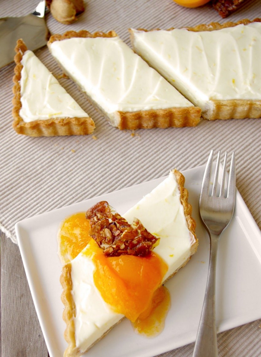 Чизкейк с вишневым конфи