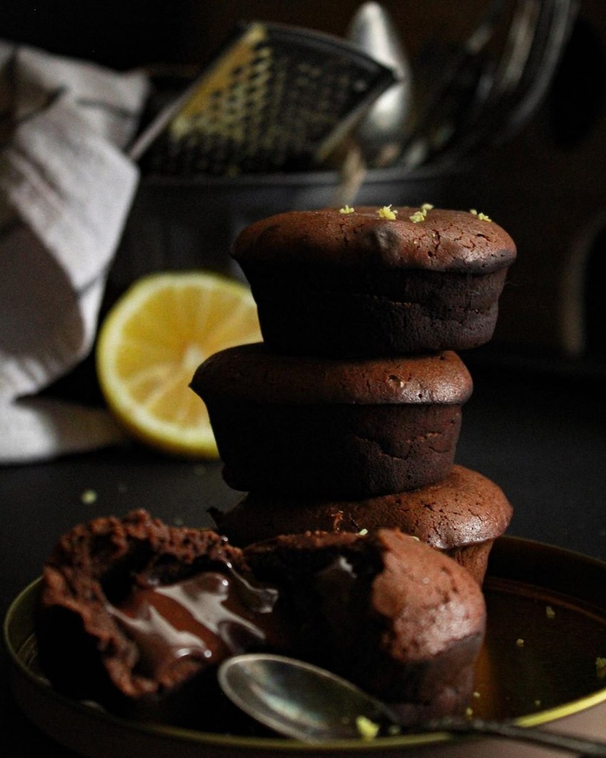 Шоколадный фондан фото