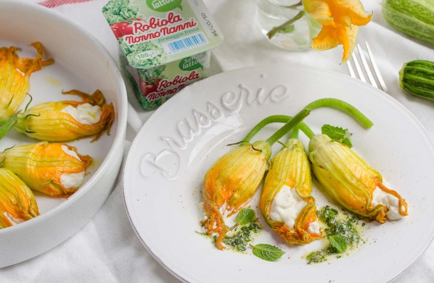 Цветки цуккини фаршированные рикоттой