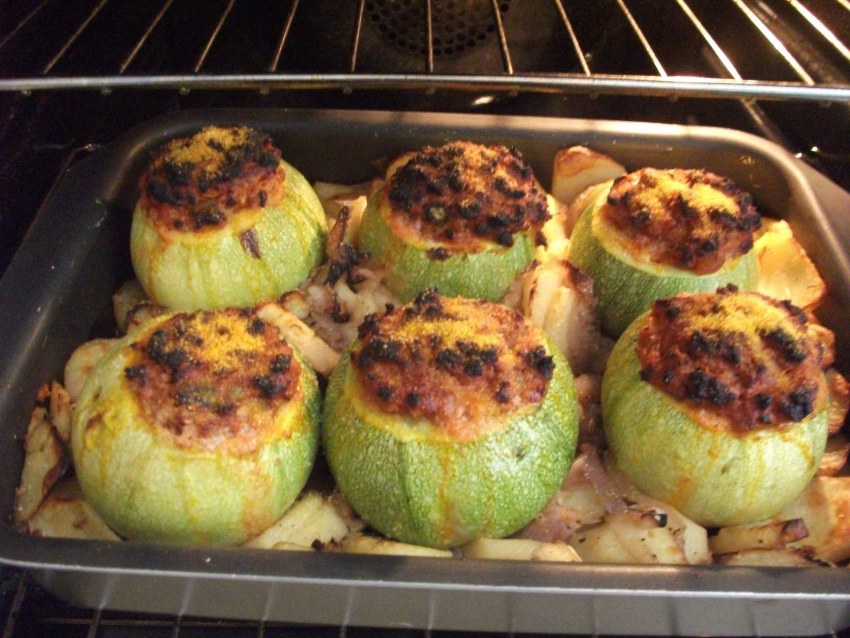 Фриттата с кабачками и сыром