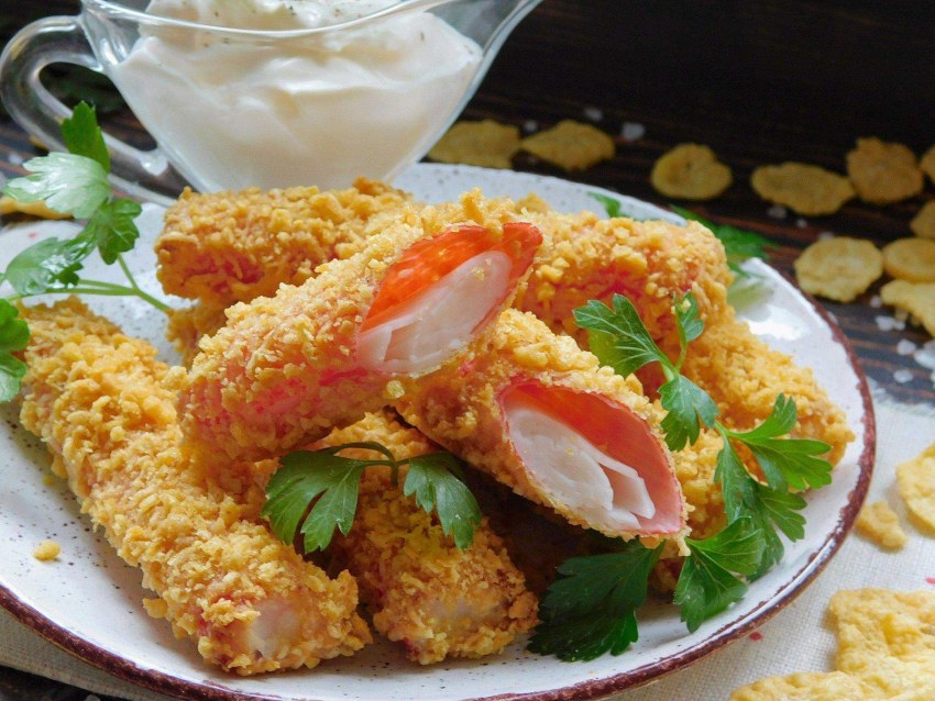 Фаршированные крабовые палочки в кляре