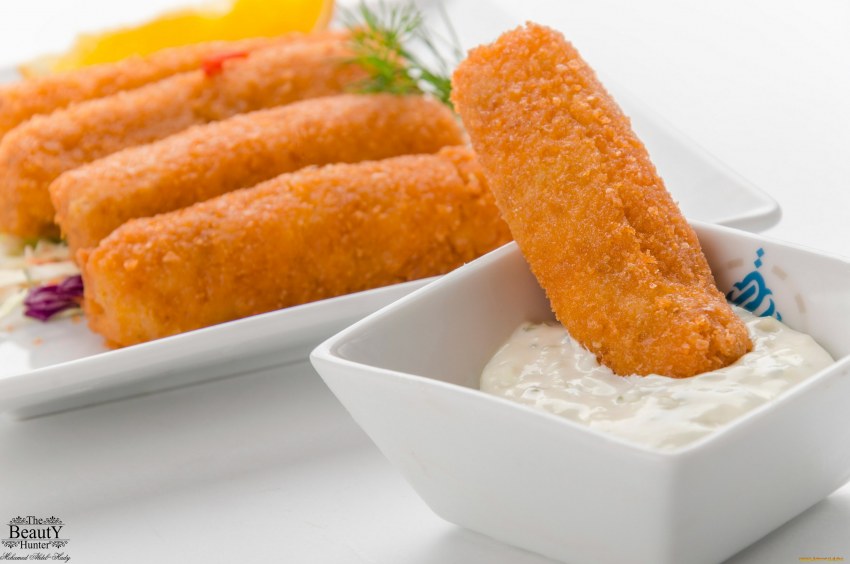 Жареные крабовые палочки в кляре