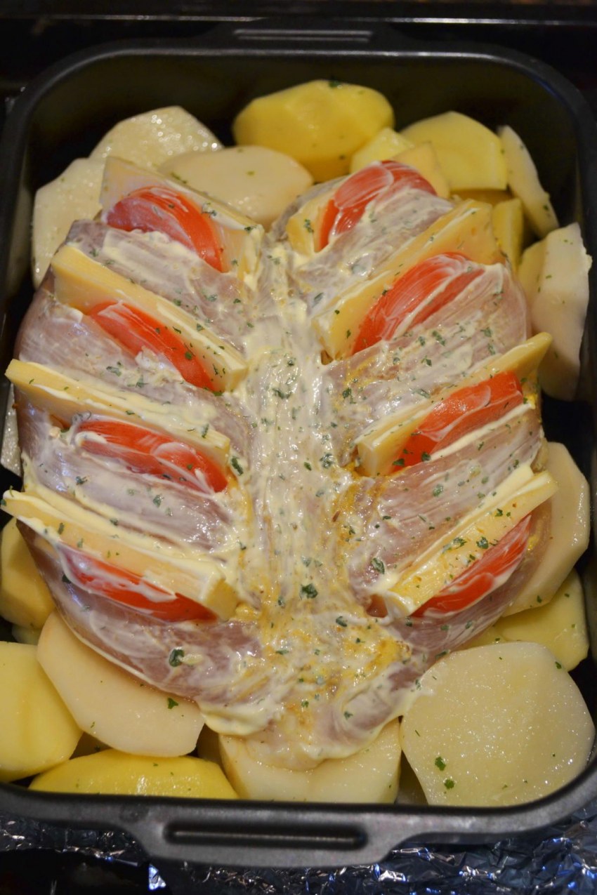 Куриная грудка с картошкой в духовке в фольге