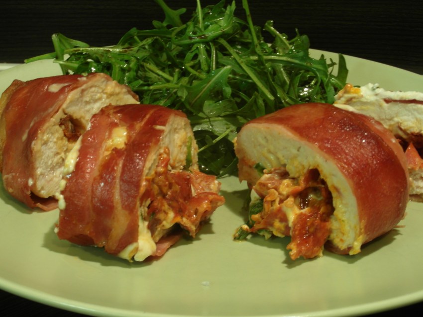 Куриная грудка фаршированная помидорами