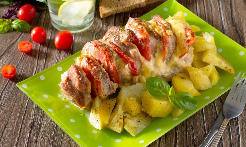 Куриная грудка фаршированная помидорами